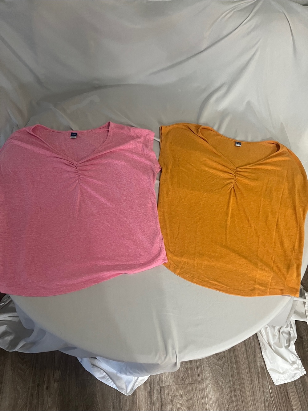 Old Navy Maternity V-Neck Gathered Front Tank - Pink & Orange